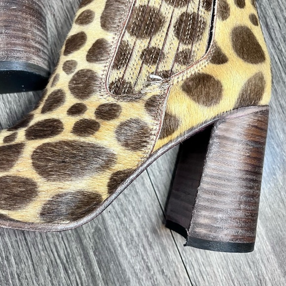 *NWOT FreeBird | Janelle Leopard Print All Leather Heeled Chelsea Booties Size 8 - Picture 14 of 16